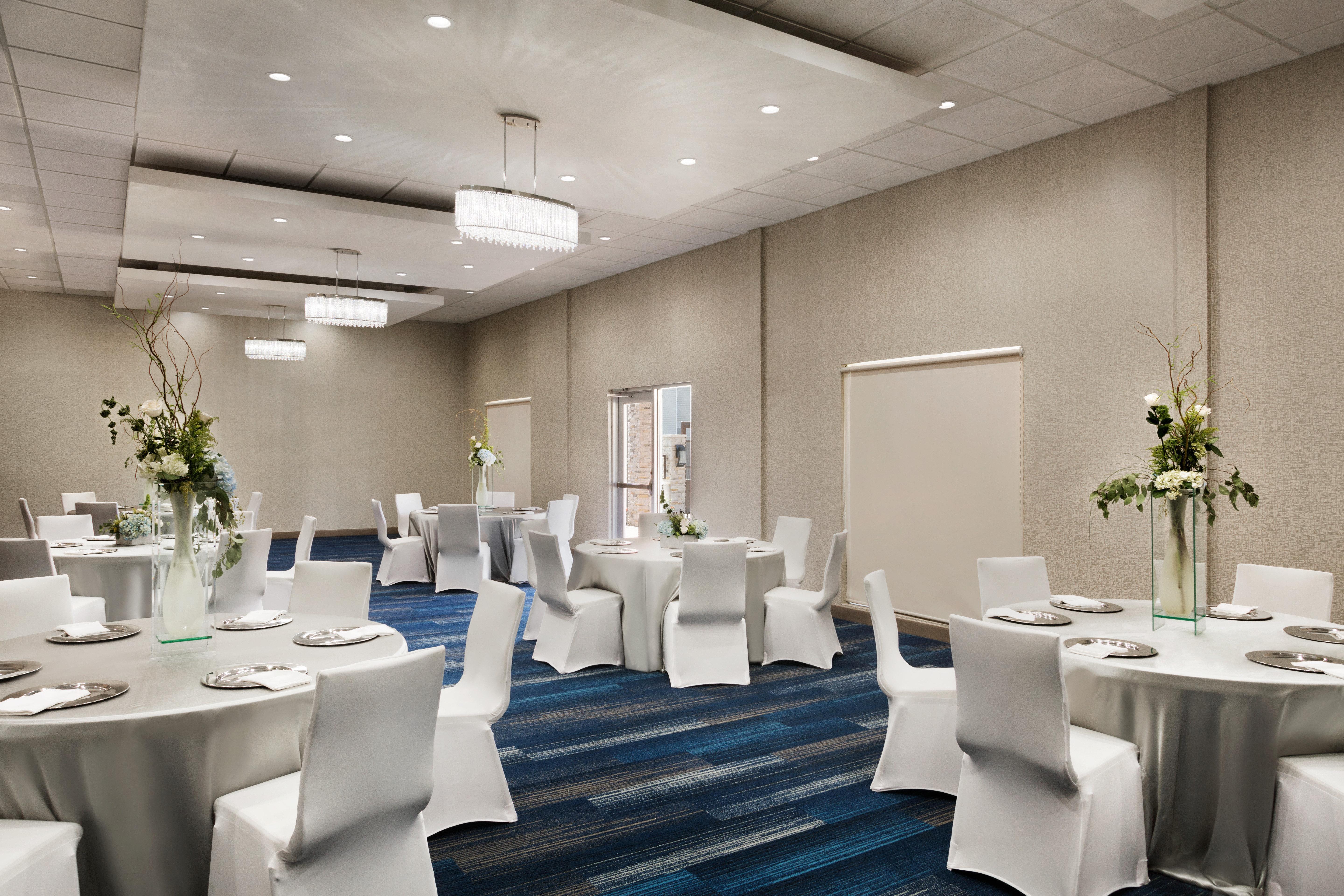 Holiday Inn Express & Suites - Mcallen - Medical Center Area By Ihg Exterior photo